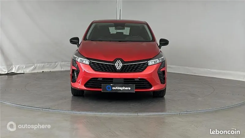 Renault Clio 2024 photo 2
