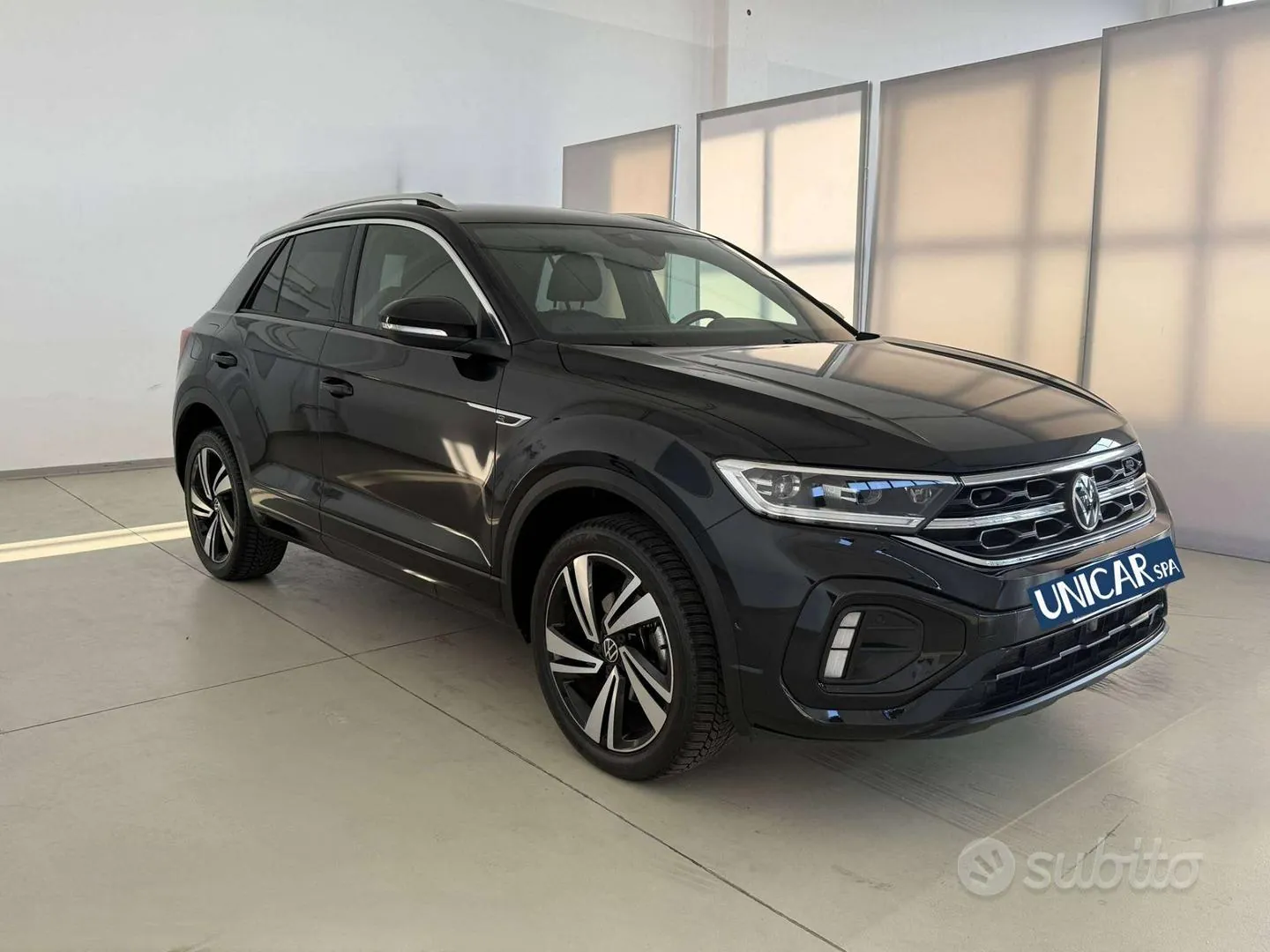 Volkswagen T-Roc 2023 photo 3