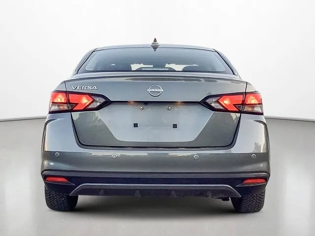 Nissan Versa 2025 photo 5