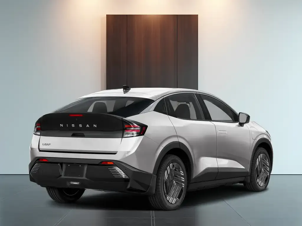 Nissan Leaf 2026 photo 3