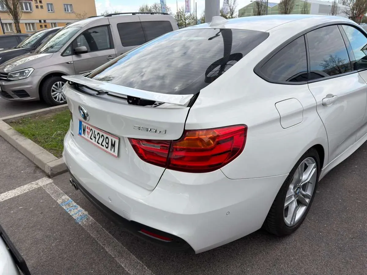 BMW 3 Series 2014 photo 3