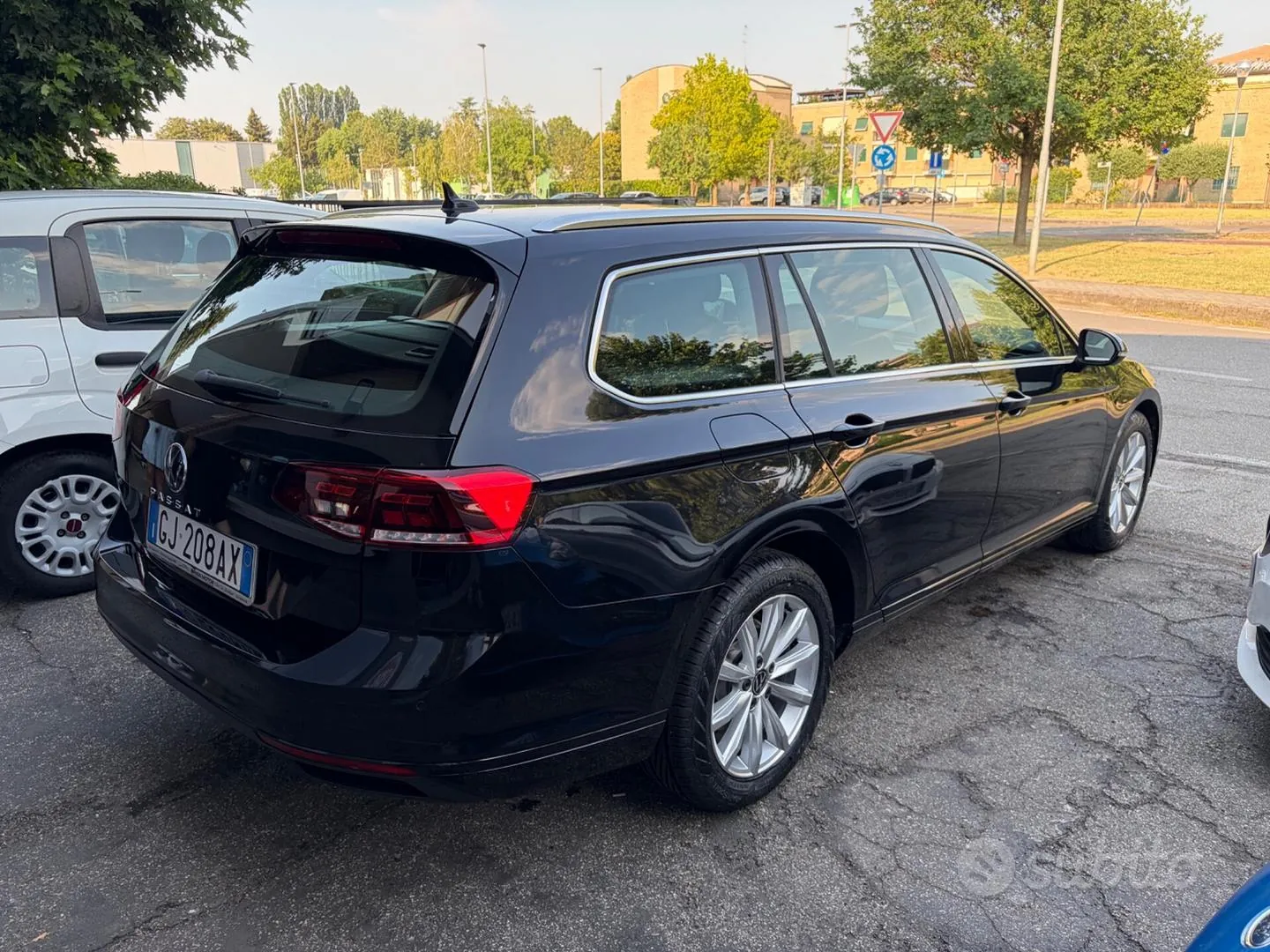 Volkswagen Passat 2022 photo 5
