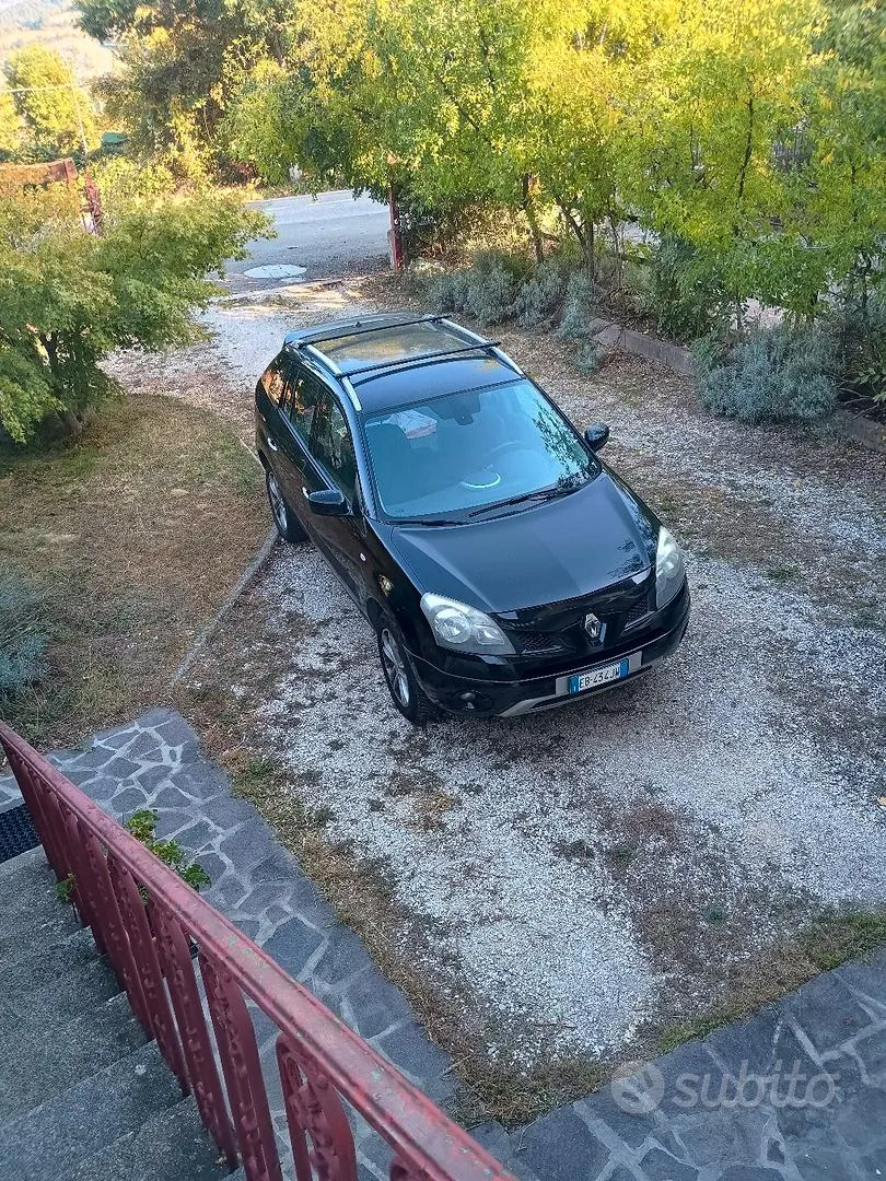 Renault Koleos 2010 photo 2