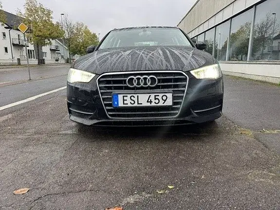Audi A3 2015 photo 3