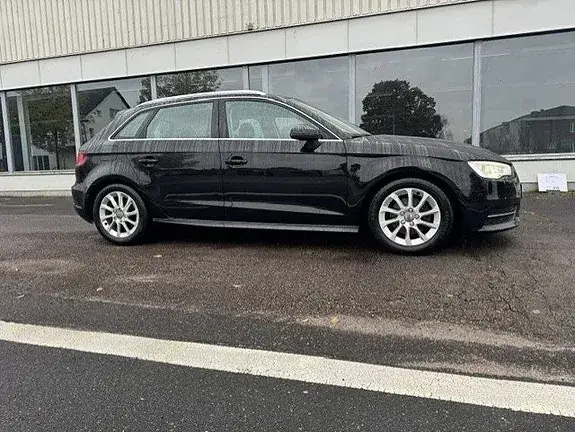 Audi A3 2015 photo 5