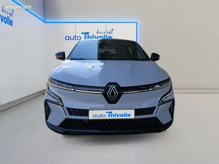 Renault Megane 2024 photo 2
