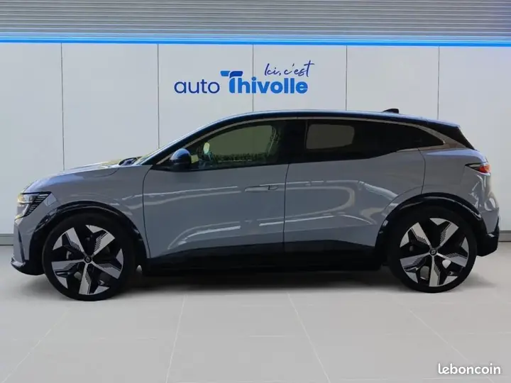 Renault Megane 2024 photo 3