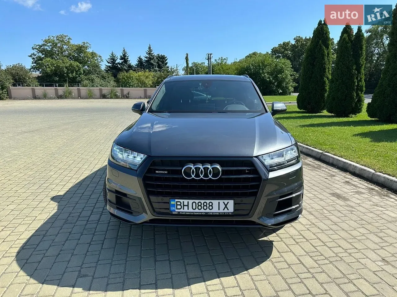 Audi Q7 2019 photo 2