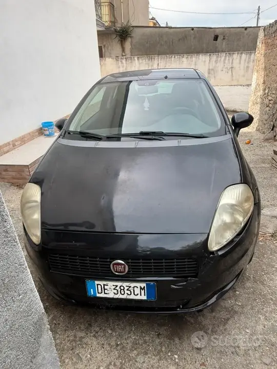 Fiat Grande Punto 2007 photo 2