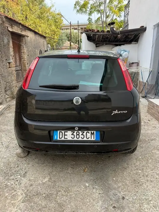 Fiat Grande Punto 2007 photo 4