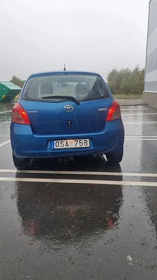 Toyota Yaris 2007 photo 2