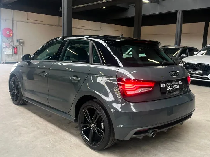 Audi A1 2018 photo 3