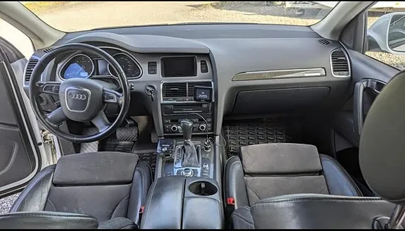 Audi Q7 2011 photo 5