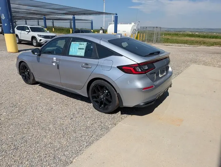 Honda Civic 2026 photo 4
