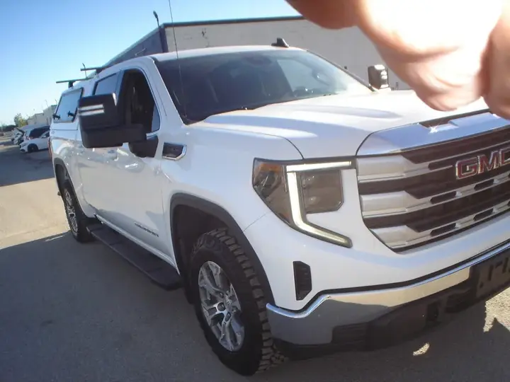 GMC Sierra 1500 2023 photo 3