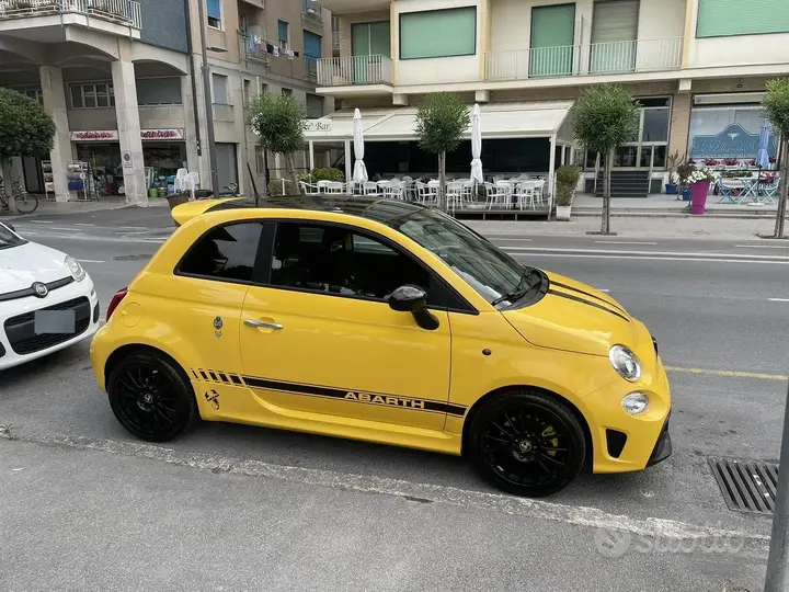 Abarth 595 2020 photo 2