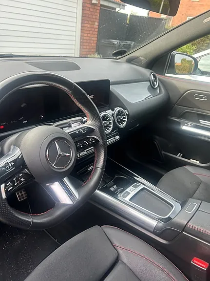 Mercedes-Benz Gla200 2024 photo 3