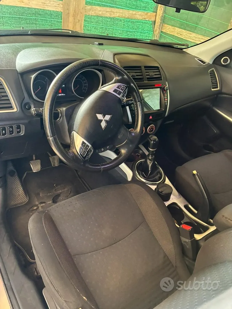 Mitsubishi Asx 2011 photo 5