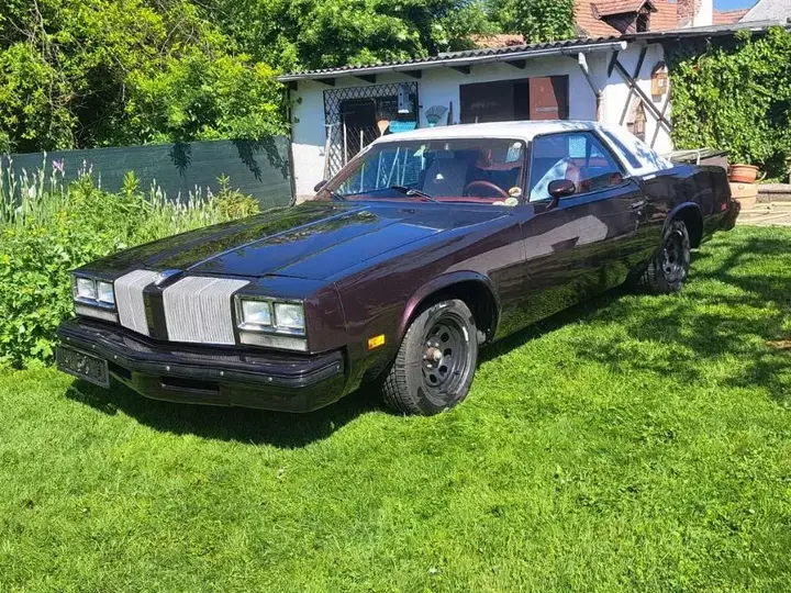 Oldsmobile Cutlass