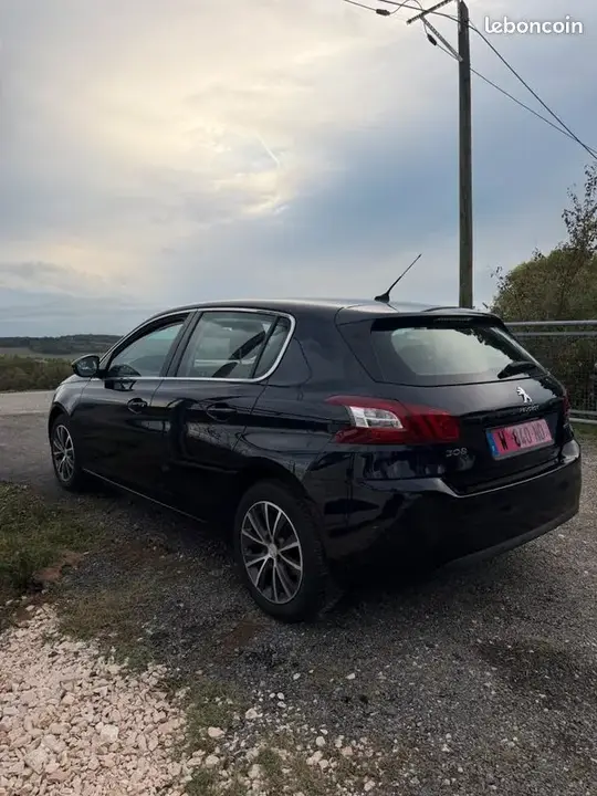 Peugeot 308 2015 photo 3