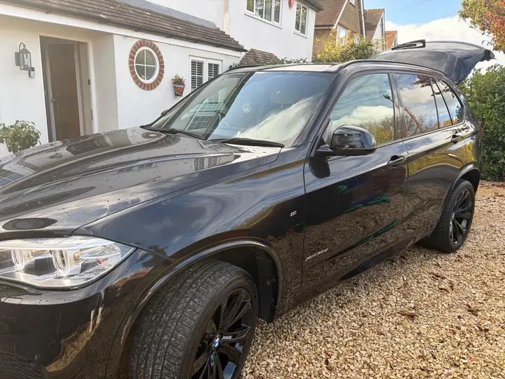BMW X5 2015 photo 2