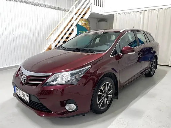 Toyota Avensis 2013 photo 3
