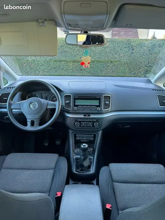 Volkswagen Sharan 2010 photo 3