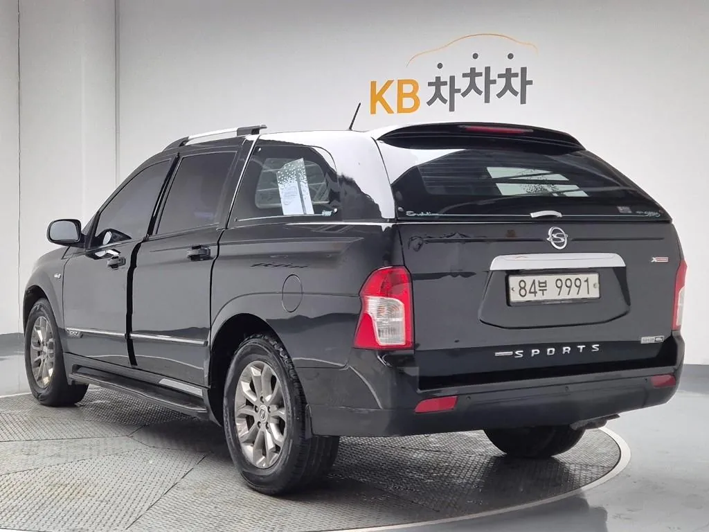 KG Mobility Korando 2016 photo 2