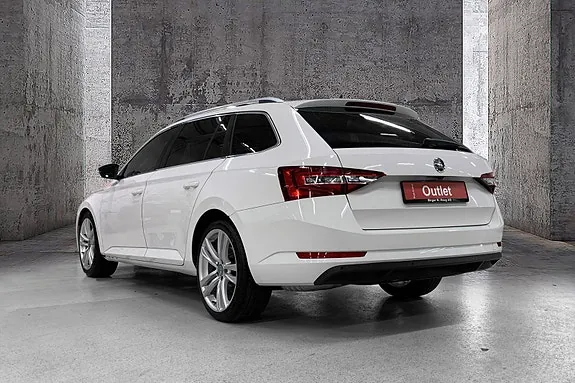 Skoda Superb 2016 photo 4