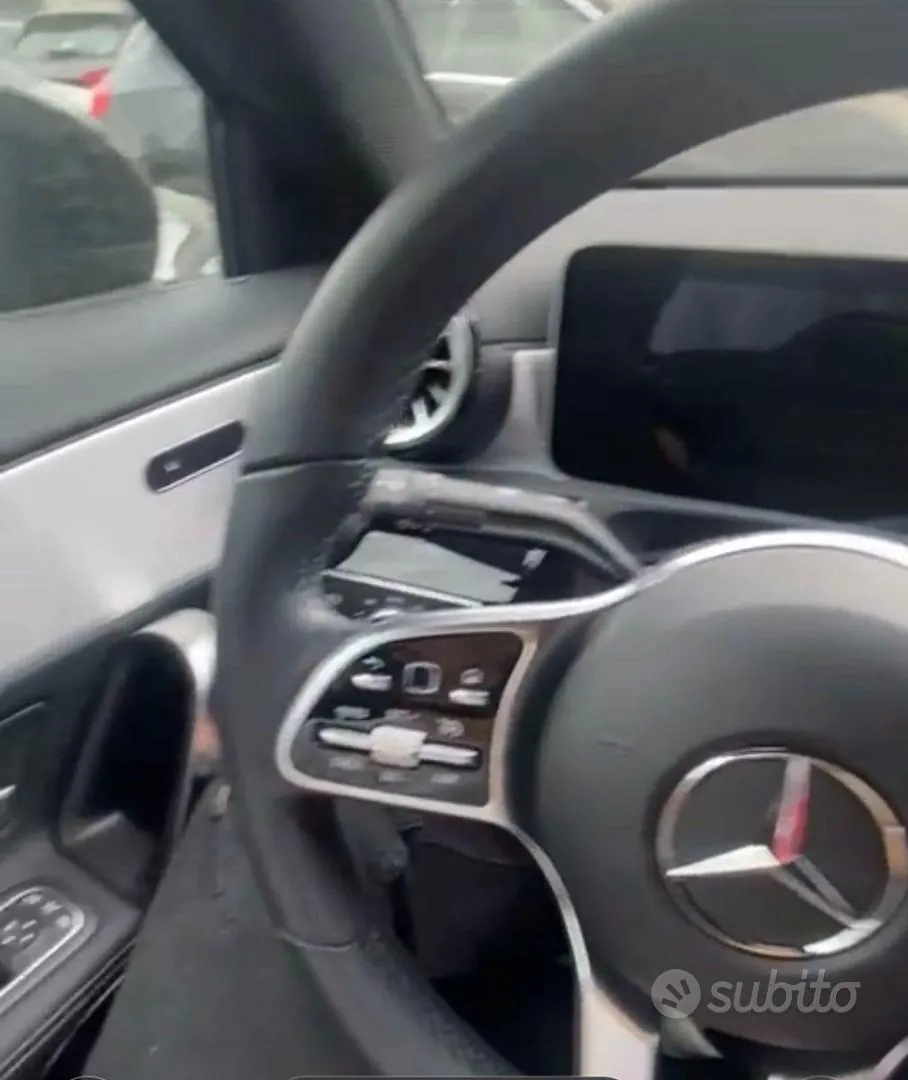 Mercedes-Benz A-Class 2020 photo 4