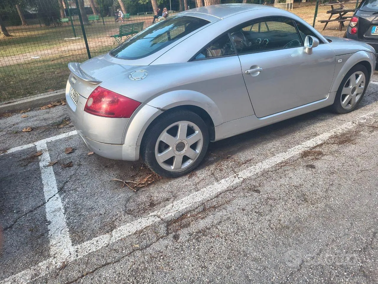 Audi Tt 1999 photo 4