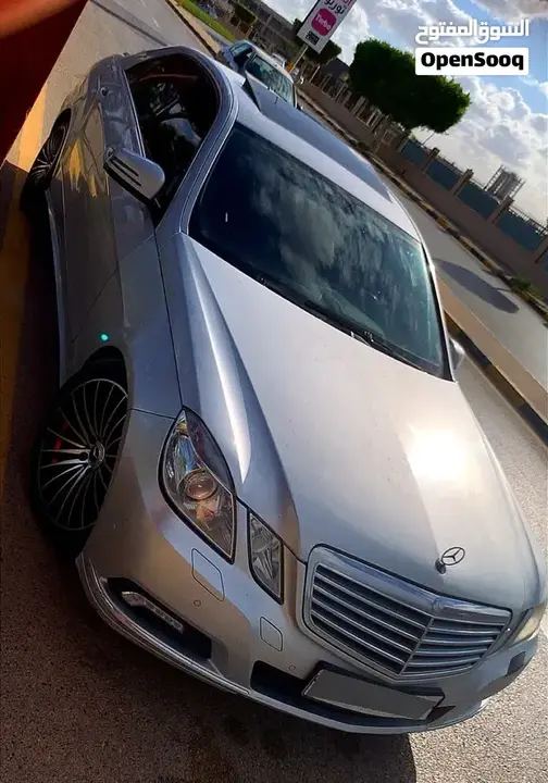Mercedes-Benz E-Class 2011 photo 3