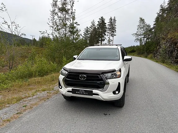 Toyota Hilux 2025 photo 2