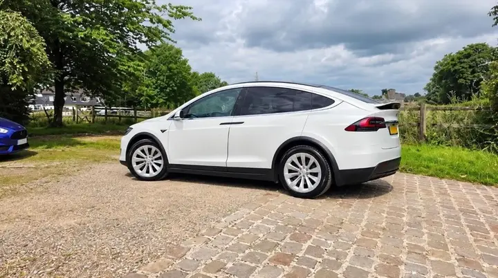 Tesla Model X 2019 photo 4