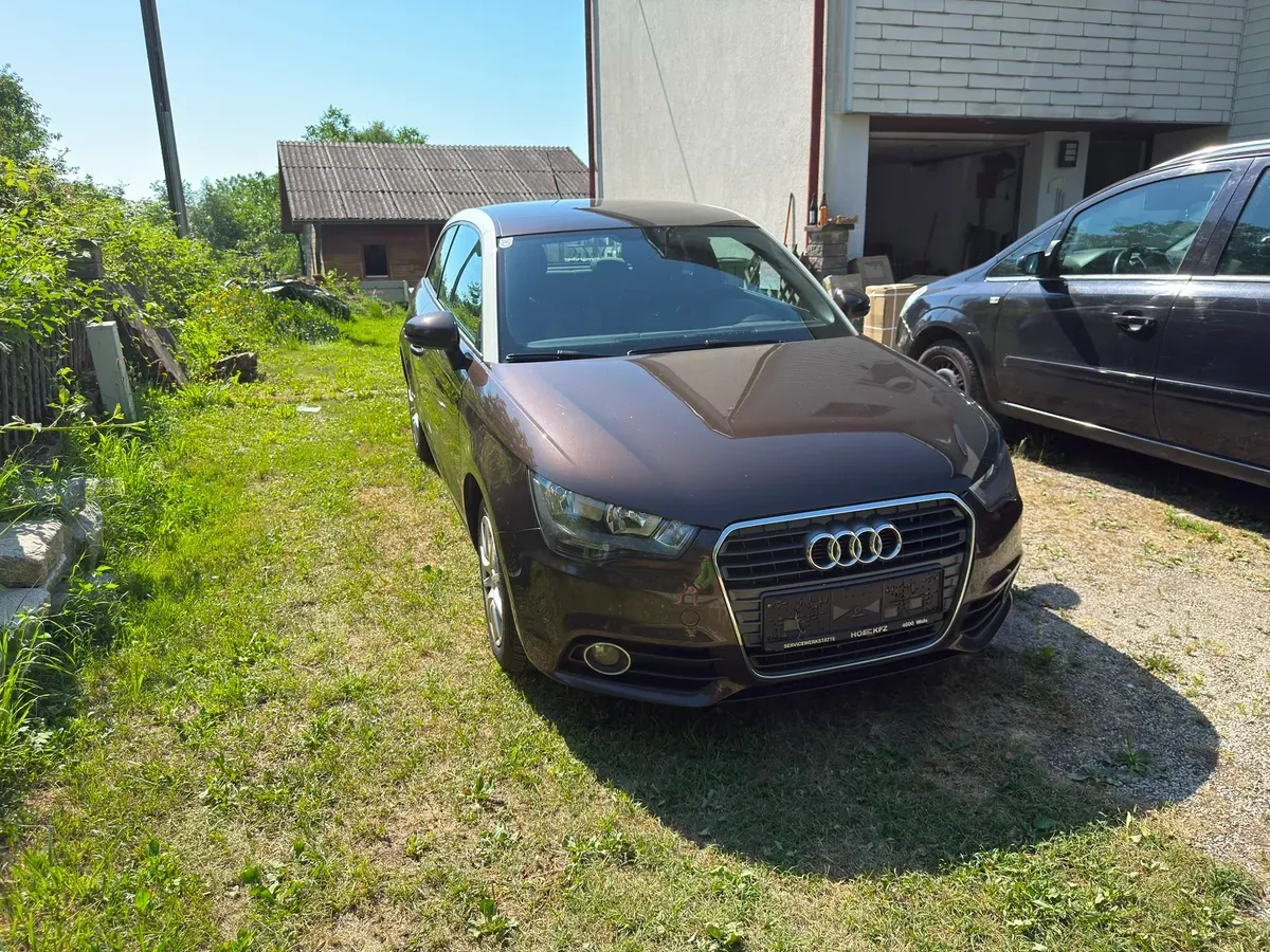 Audi A1 2010 photo 3