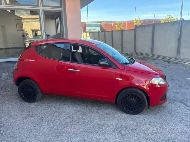 Lancia Ypsilon 2023 photo 2