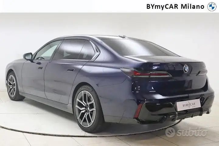 BMW 7 Series 2025 photo 4