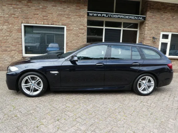 BMW 5-Serie 2016 photo 2