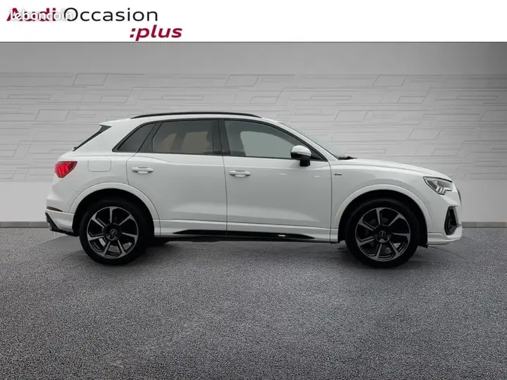 Audi Q3 2022 photo 5