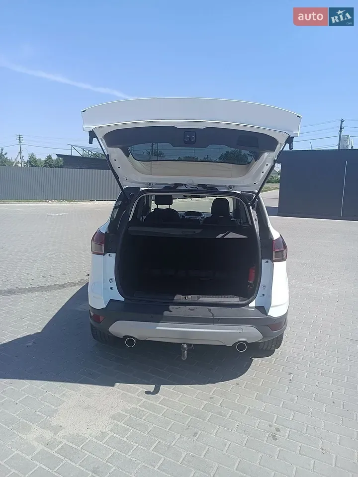 Ford Kuga 2013 photo 4