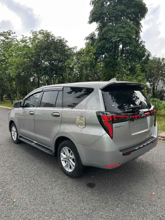 Toyota Innova 2017 photo 2