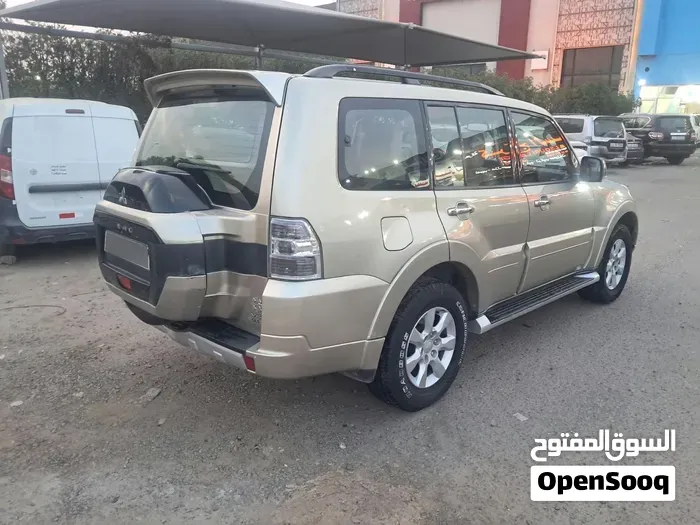 Mitsubishi Pajero 2017 photo 3