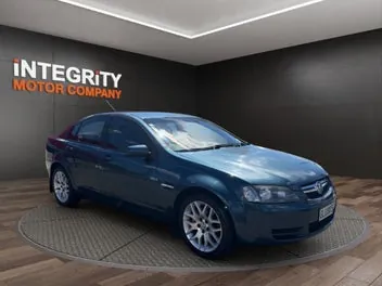 Holden Commodore 2008 photo 2