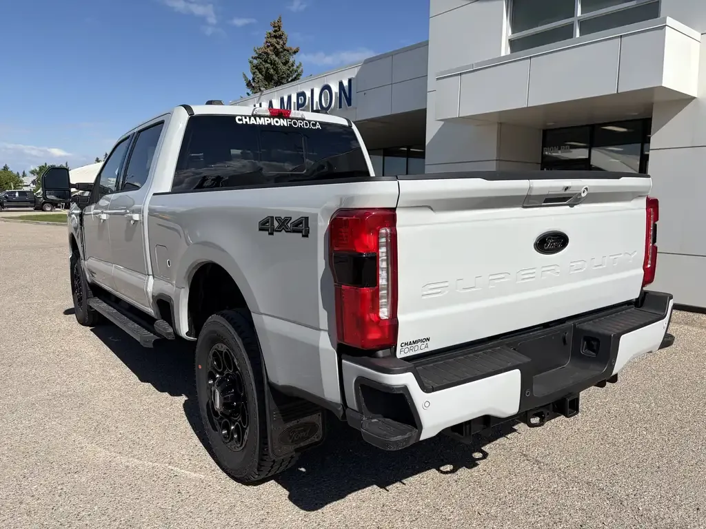 Ford F-350 Super Duty 2026 photo 4