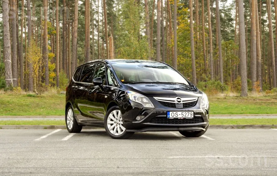 Opel Zafira 2015 photo 2