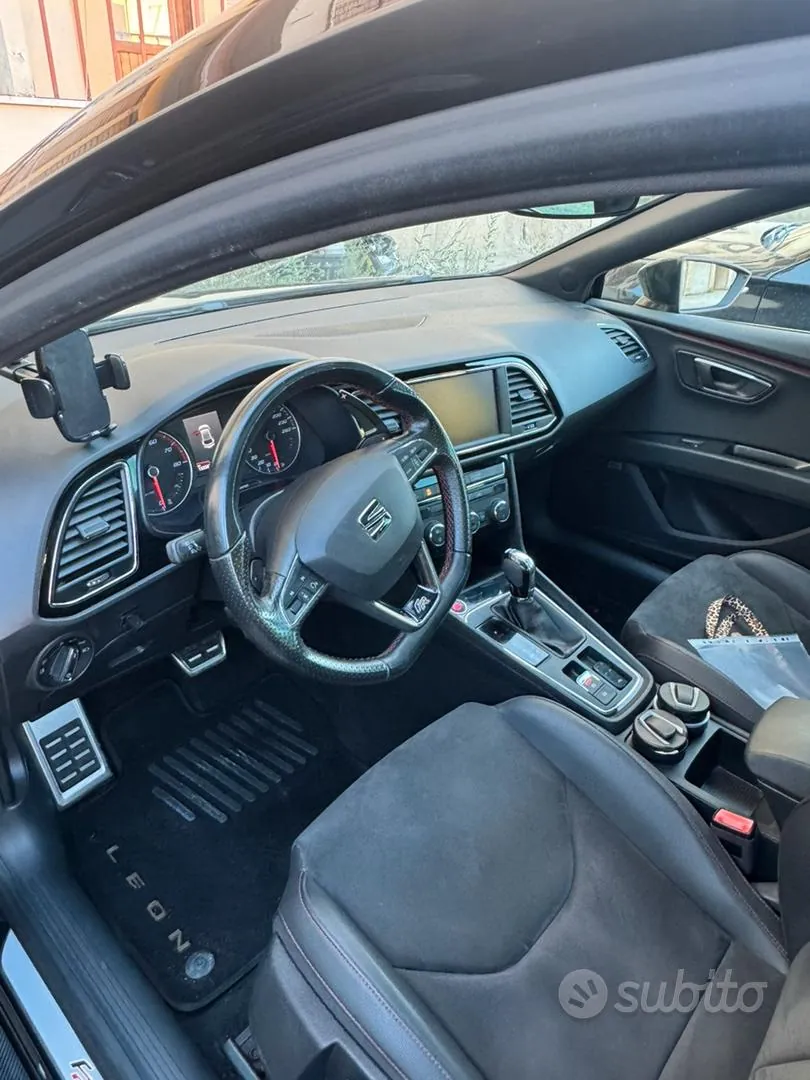 Seat Leon 2019 photo 4