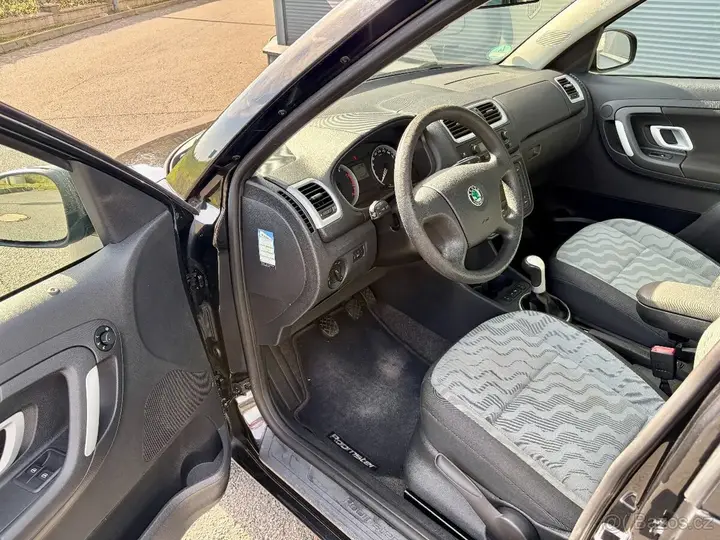 Skoda Roomster 2009 photo 5