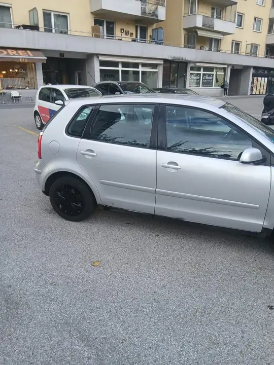 Volkswagen Polo 2003 photo 2