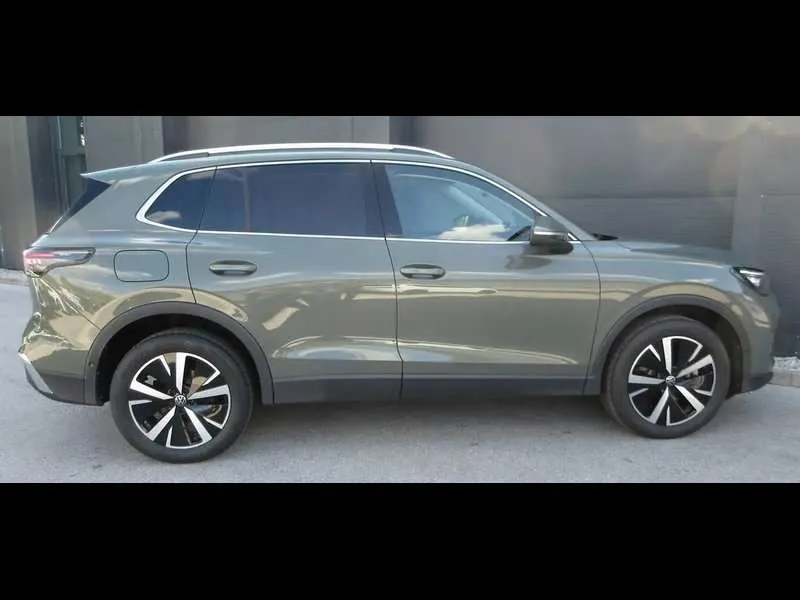 Volkswagen Tiguan 2025 photo 5
