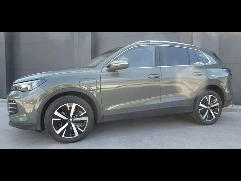Volkswagen Tiguan 2025 photo 3